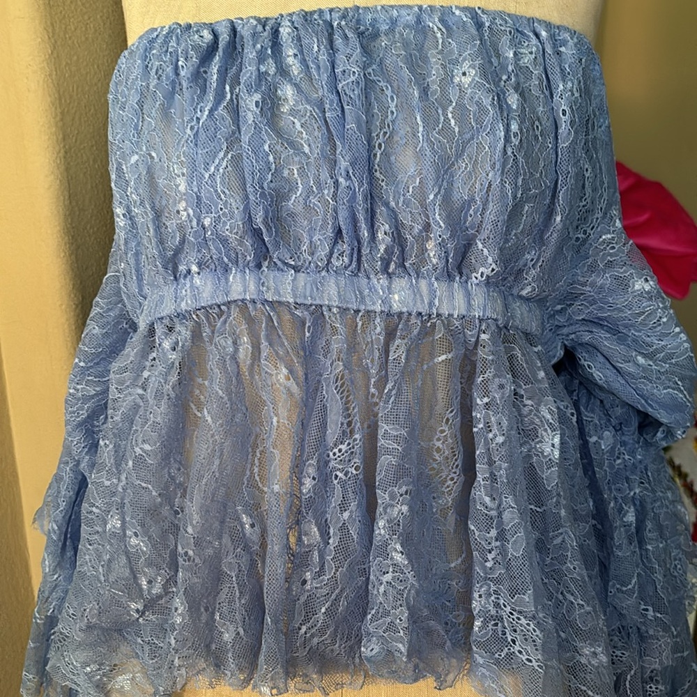 The Dolls House Madonna Top w/ Blue Cornflower Lace NWT - Picture 3 of 8